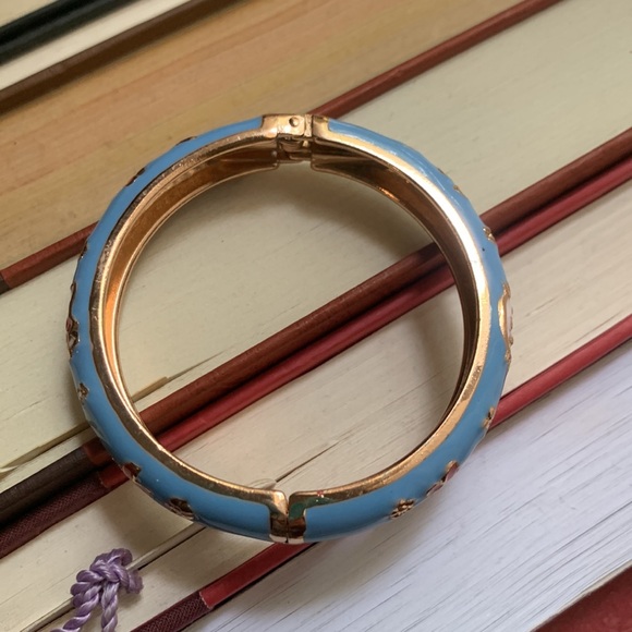 Hello Kitty Enamel Bracelet - Picture 5 of 13